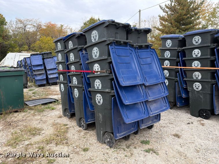 image for item FM6627 (30) trash cans