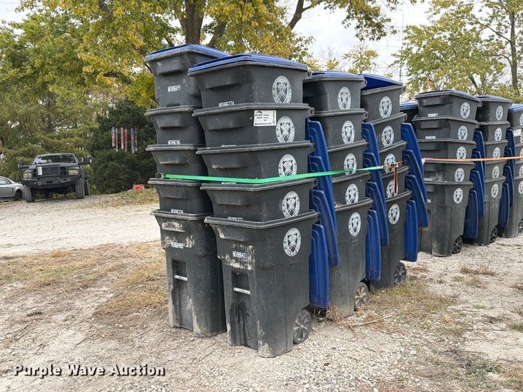 image for item FM6628 (30) trash cans