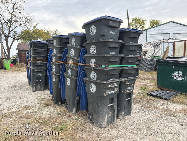 image for item FM6628 (30) trash cans