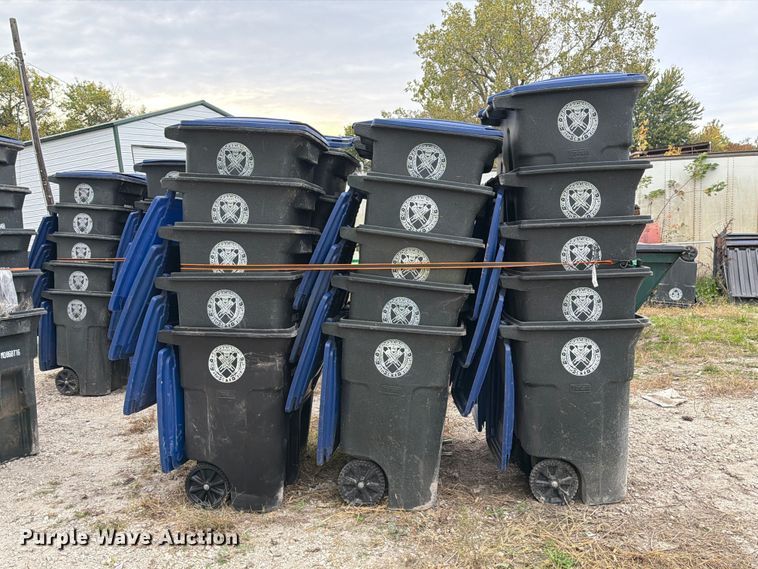 image for item FM6628 (30) trash cans