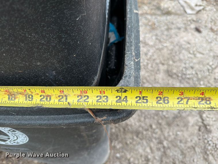 image for item FM6628 (30) trash cans