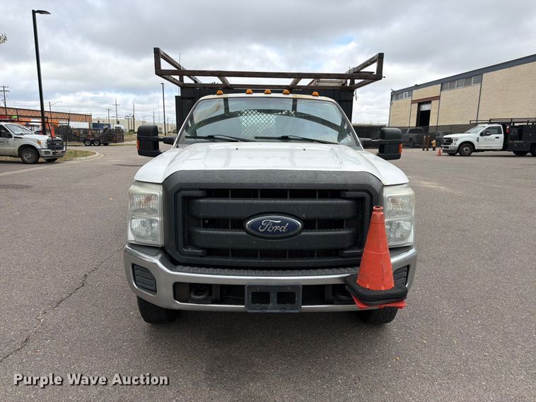 image for item FM7722 2016 Ford F350 Super Duty XL utility bed pickup truck