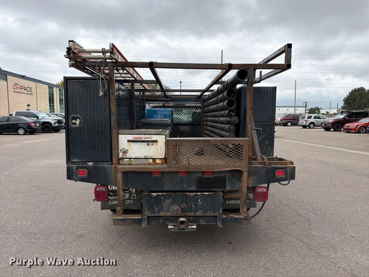 image for item FM7722 2016 Ford F350 Super Duty XL utility bed pickup truck