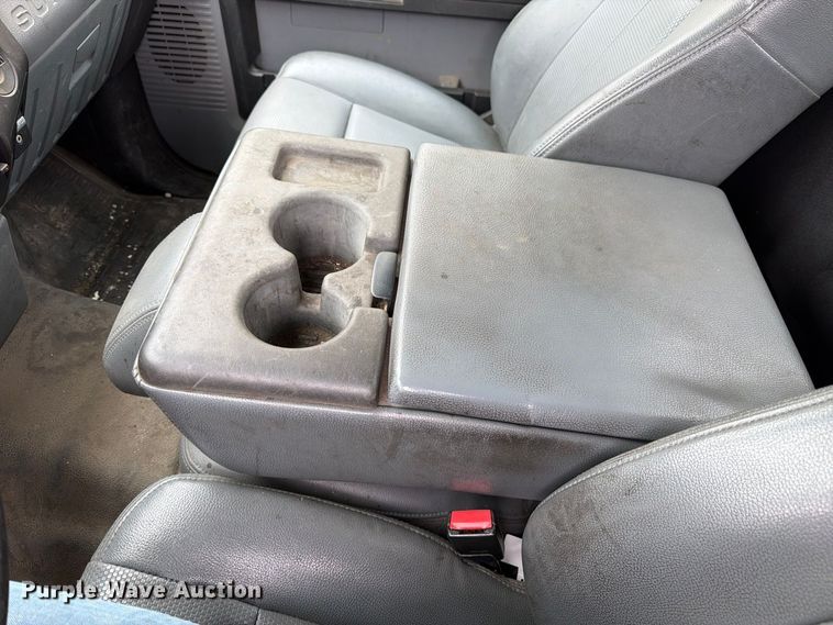 image for item FM7722 2016 Ford F350 Super Duty XL utility bed pickup truck