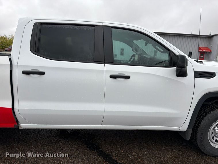 image for item FM7723 2023 GMC Sierra 1500 Crew Cab pickup truck