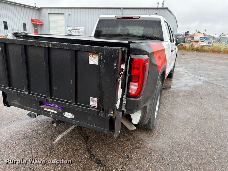 image for item FM7723 2023 GMC Sierra 1500 Crew Cab pickup truck