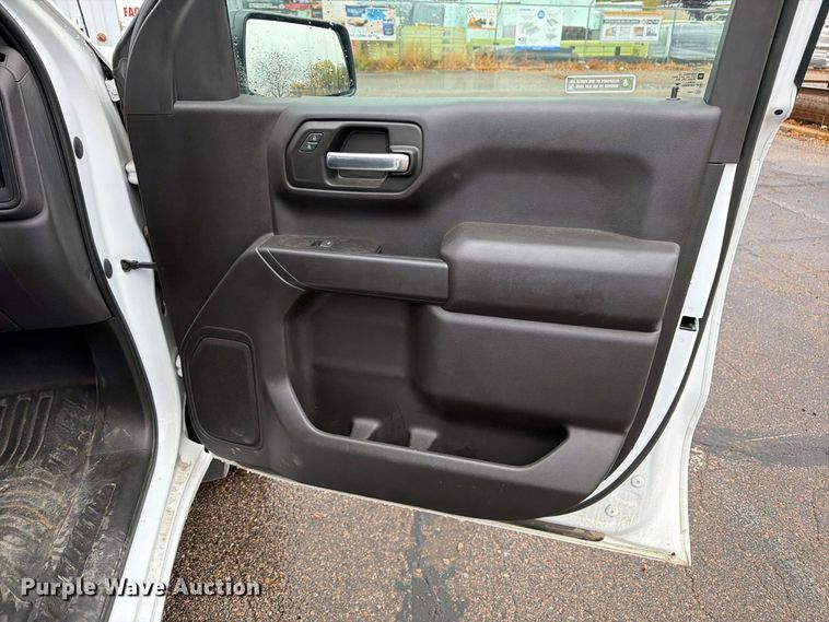 image for item FM7723 2023 GMC Sierra 1500 Crew Cab pickup truck