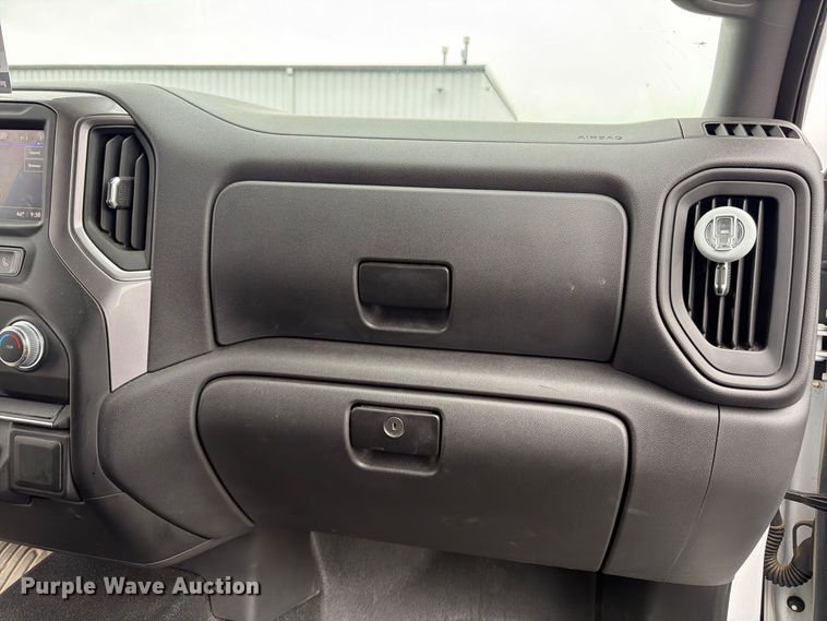 image for item FM7723 2023 GMC Sierra 1500 Crew Cab pickup truck