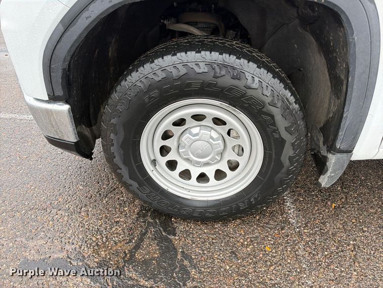 image for item FM7723 2023 GMC Sierra 1500 Crew Cab pickup truck