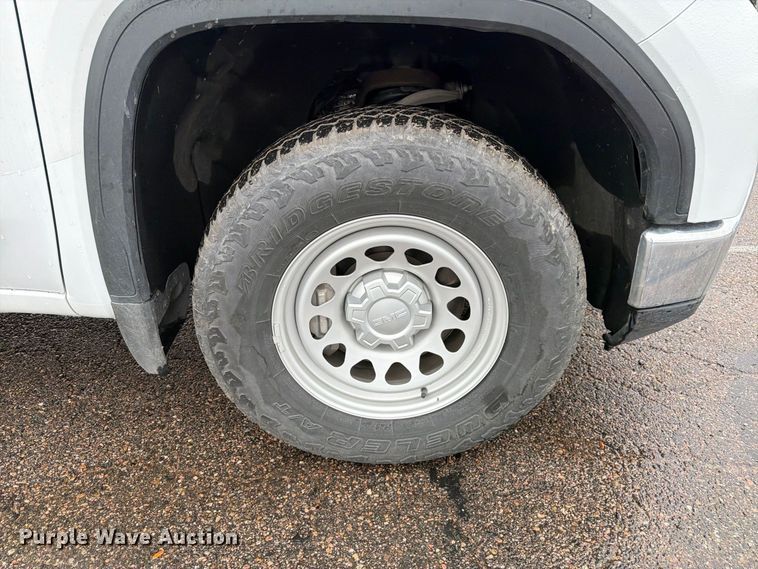 image for item FM7723 2023 GMC Sierra 1500 Crew Cab pickup truck