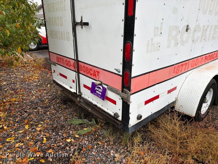 image for item FM7724 1998 Cascade Custom Manufacturing Inc. enclosed cargo trailer
