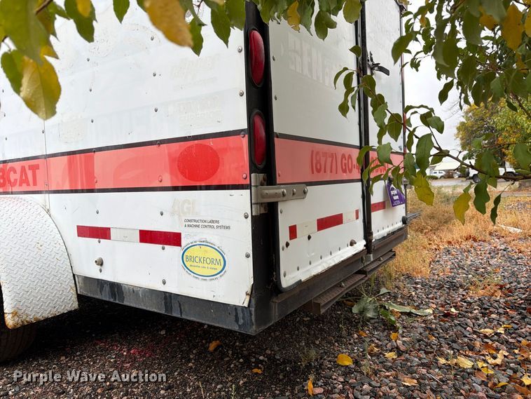 image for item FM7724 1998 Cascade Custom Manufacturing Inc. enclosed cargo trailer