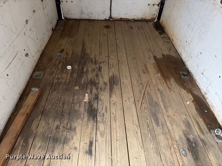 image for item FM7724 1998 Cascade Custom Manufacturing Inc. enclosed cargo trailer