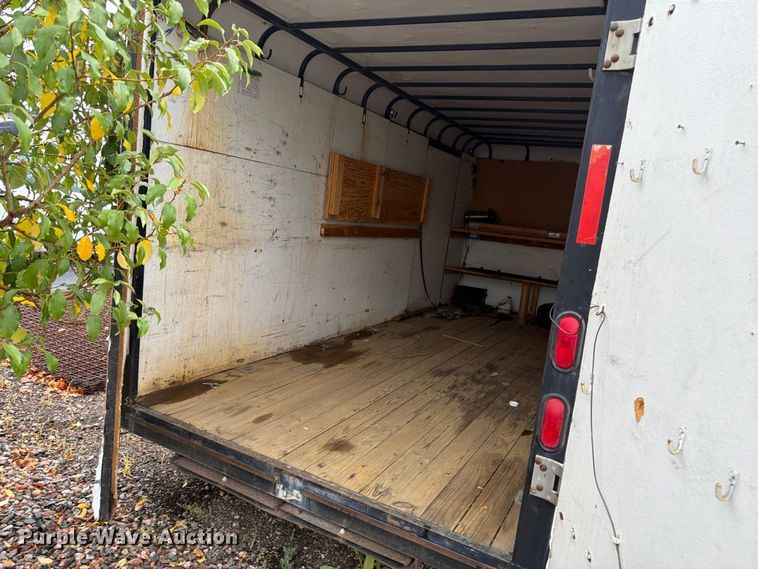 image for item FM7724 1998 Cascade Custom Manufacturing Inc. enclosed cargo trailer