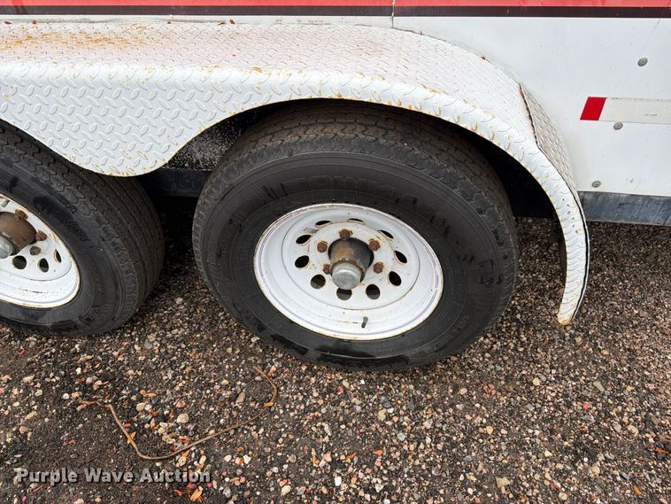 image for item FM7724 1998 Cascade Custom Manufacturing Inc. enclosed cargo trailer