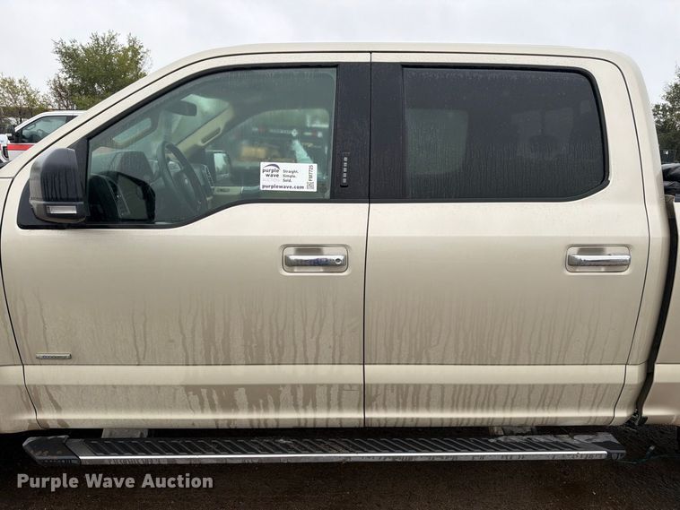 image for item FM7725 2017 Ford F150 Crew Cab pickup truck