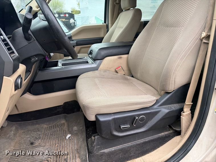 image for item FM7725 2017 Ford F150 Crew Cab pickup truck