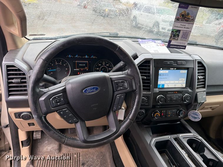 image for item FM7725 2017 Ford F150 Crew Cab pickup truck