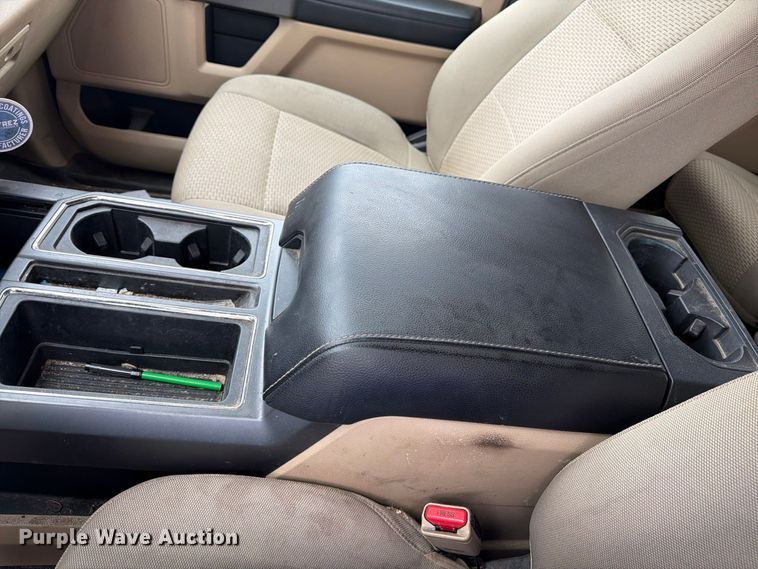 image for item FM7725 2017 Ford F150 Crew Cab pickup truck