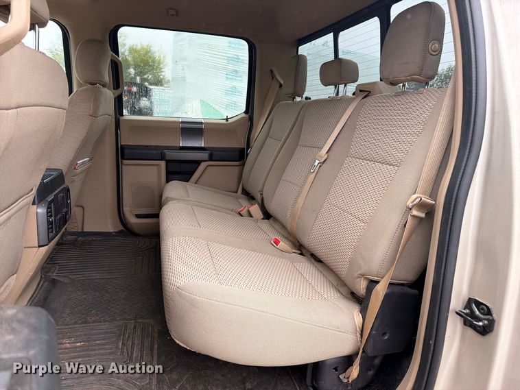 image for item FM7725 2017 Ford F150 Crew Cab pickup truck