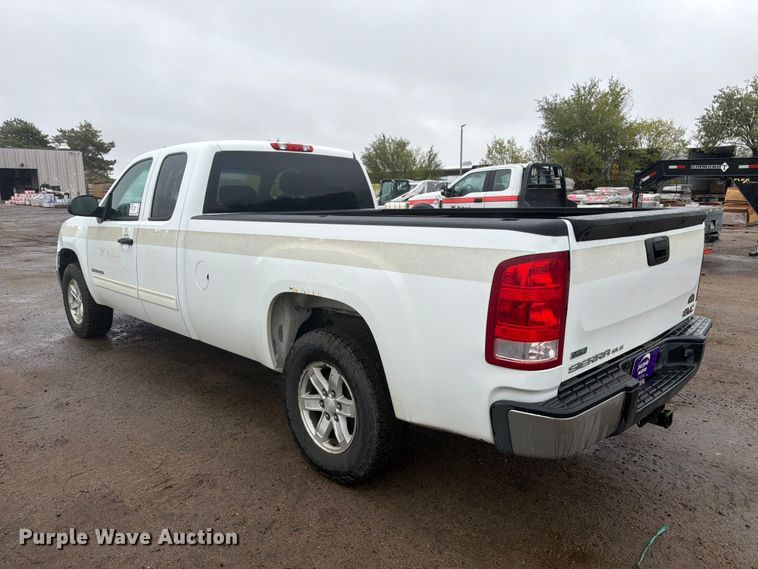 image for item FM7726 2012 GMC Sierra 1500 Ext. Cab pickup truck