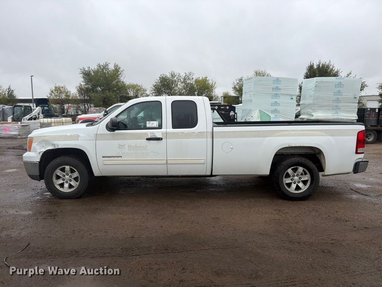 image for item FM7726 2012 GMC Sierra 1500 Ext. Cab pickup truck