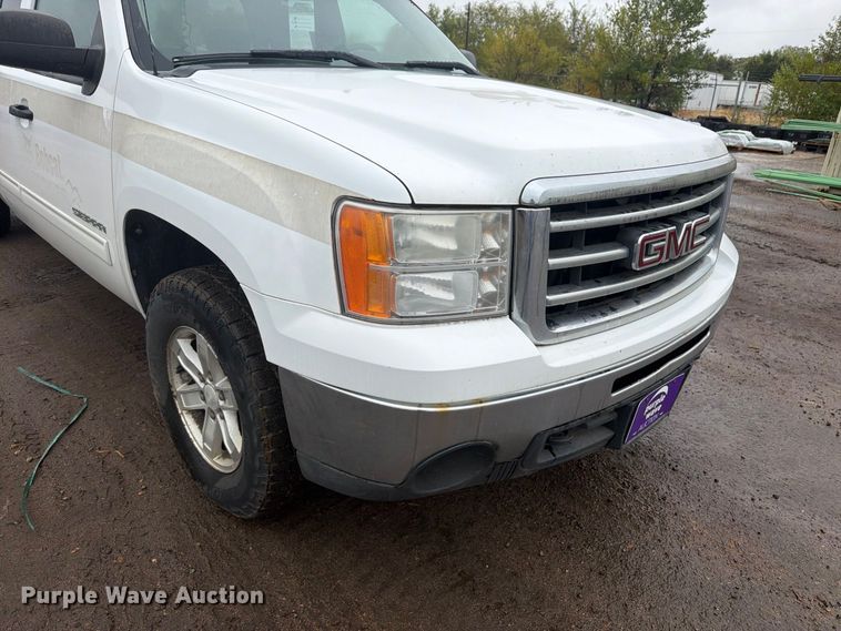 image for item FM7726 2012 GMC Sierra 1500 Ext. Cab pickup truck