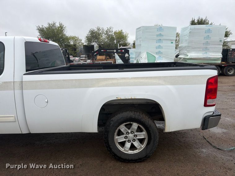 image for item FM7726 2012 GMC Sierra 1500 Ext. Cab pickup truck