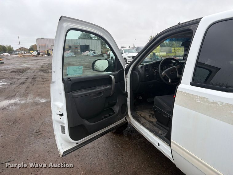 image for item FM7726 2012 GMC Sierra 1500 Ext. Cab pickup truck