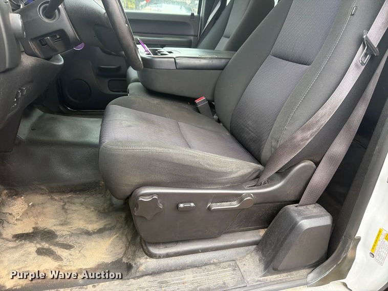 image for item FM7726 2012 GMC Sierra 1500 Ext. Cab pickup truck