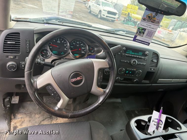image for item FM7726 2012 GMC Sierra 1500 Ext. Cab pickup truck
