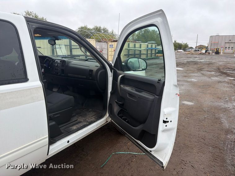 image for item FM7726 2012 GMC Sierra 1500 Ext. Cab pickup truck