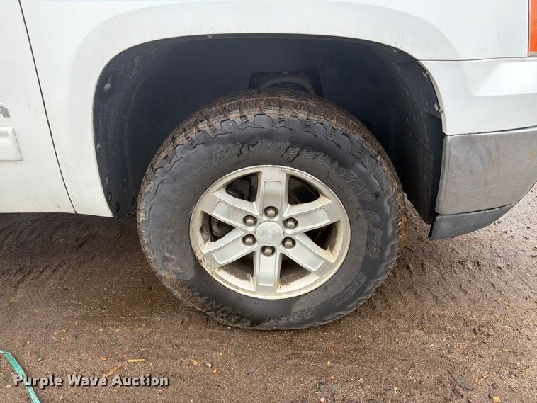 image for item FM7726 2012 GMC Sierra 1500 Ext. Cab pickup truck