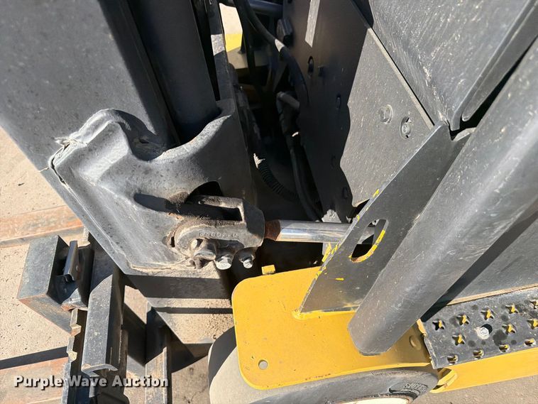 image for item FM7728 2008 Yale GLC035VXNURE088 forklift