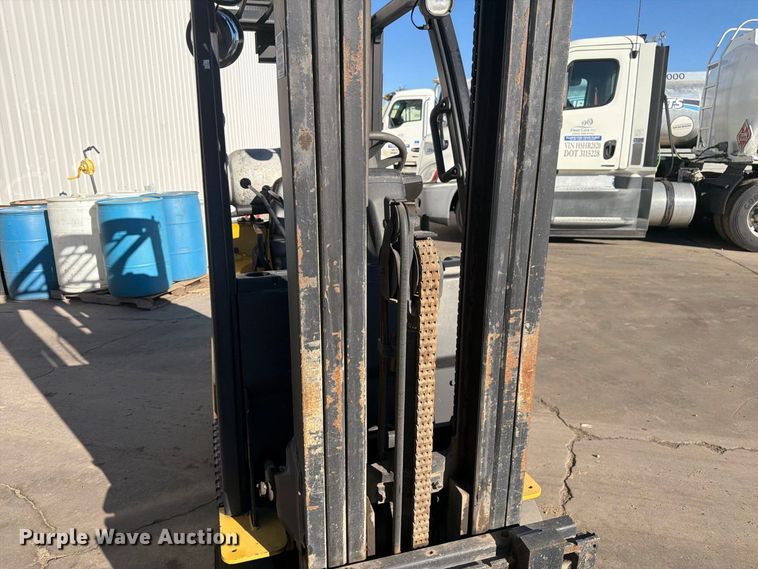 image for item FM7728 2008 Yale GLC035VXNURE088 forklift