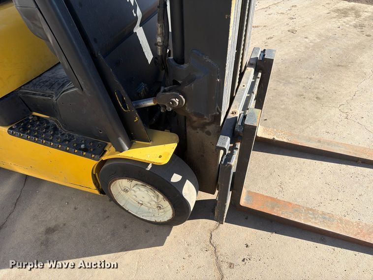 image for item FM7728 2008 Yale GLC035VXNURE088 forklift