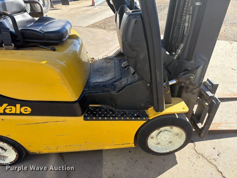 image for item FM7728 2008 Yale GLC035VXNURE088 forklift
