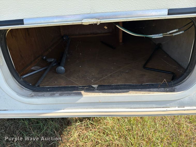 image for item FM8019 2006 Jayco Jay Feather camper