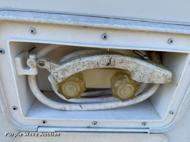 image for item FM8019 2006 Jayco Jay Feather camper