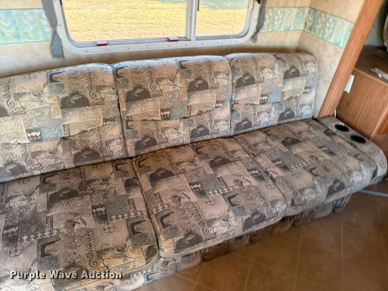 image for item FM8019 2006 Jayco Jay Feather camper