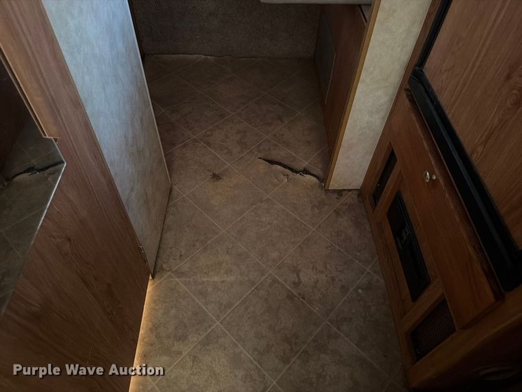 image for item FM8019 2006 Jayco Jay Feather camper