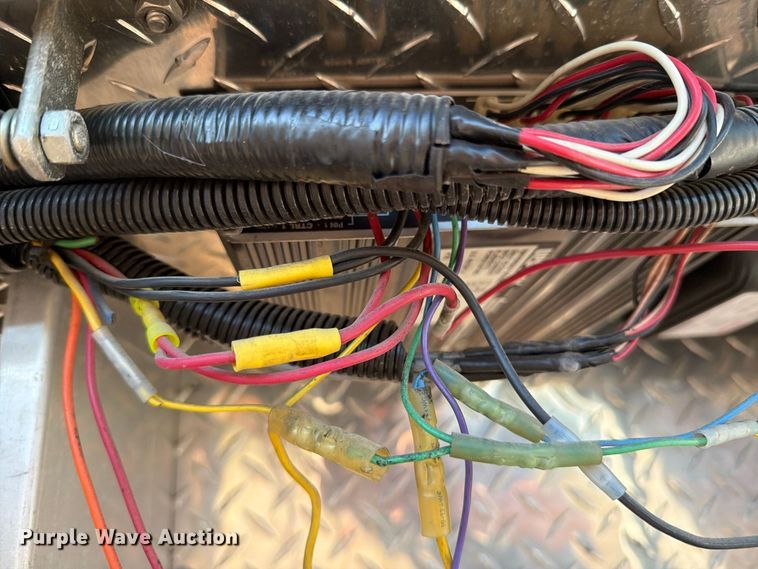 image for item FM8021 2000 Ford E350 ambulance