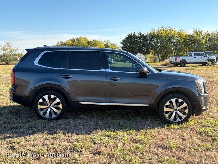 image for item FM8022 2021 KIA Telluride SUV
