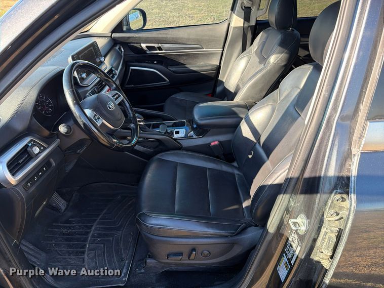image for item FM8022 2021 KIA Telluride SUV