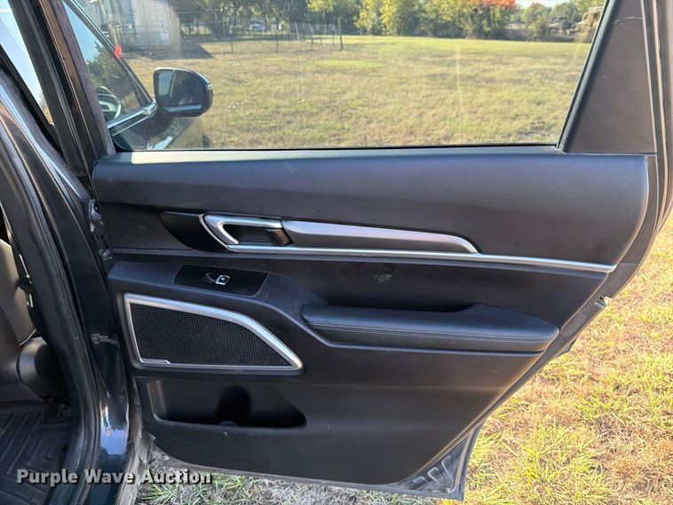 image for item FM8022 2021 KIA Telluride SUV
