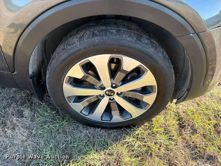 image for item FM8022 2021 KIA Telluride SUV