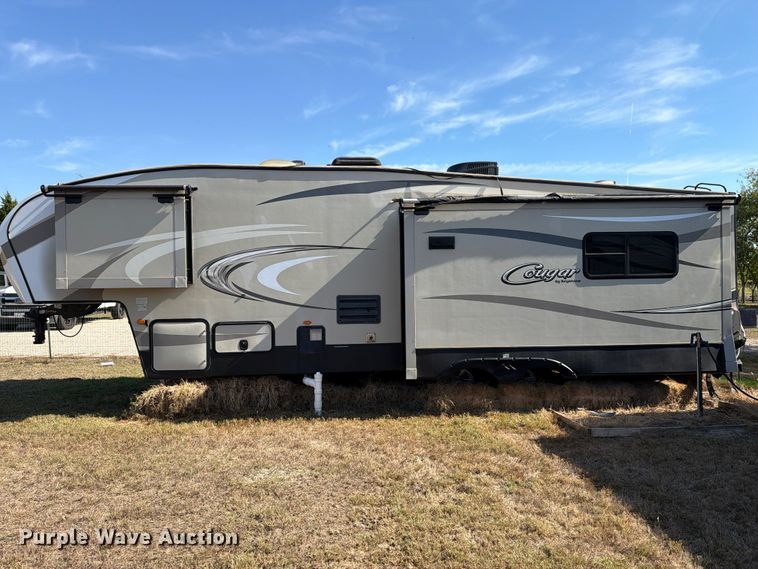 image for item FM8025 2018 Keystone Cougar camper