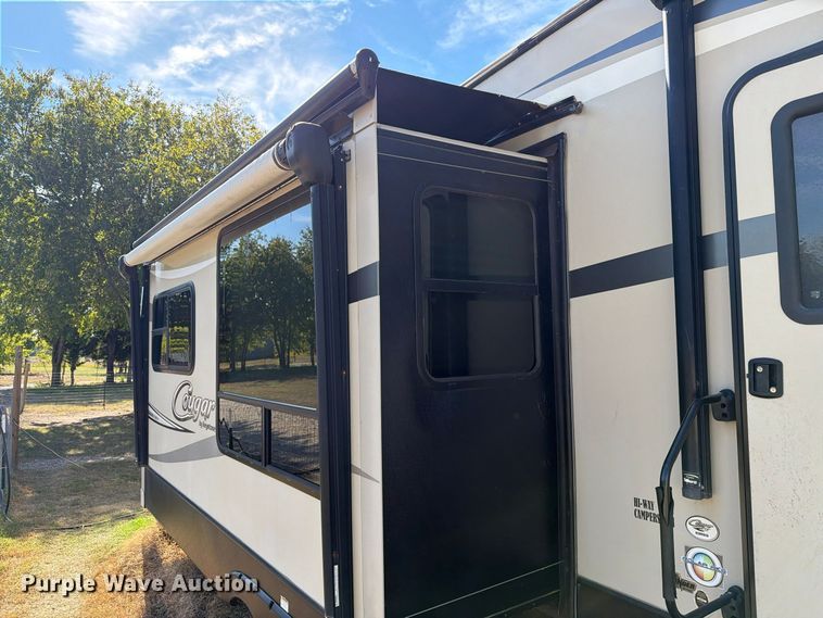 image for item FM8025 2018 Keystone Cougar camper