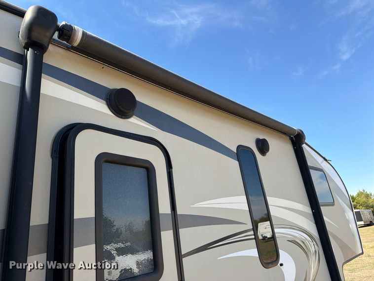 image for item FM8025 2018 Keystone Cougar camper