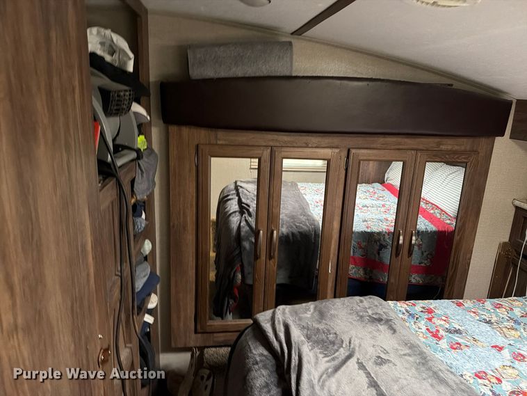 image for item FM8025 2018 Keystone Cougar camper